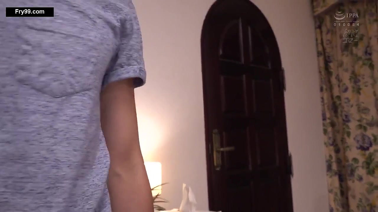 MEYD-575 My Father-in-law Is Out In A Shortened Time And 10 Cum Shots Are Made Every Day