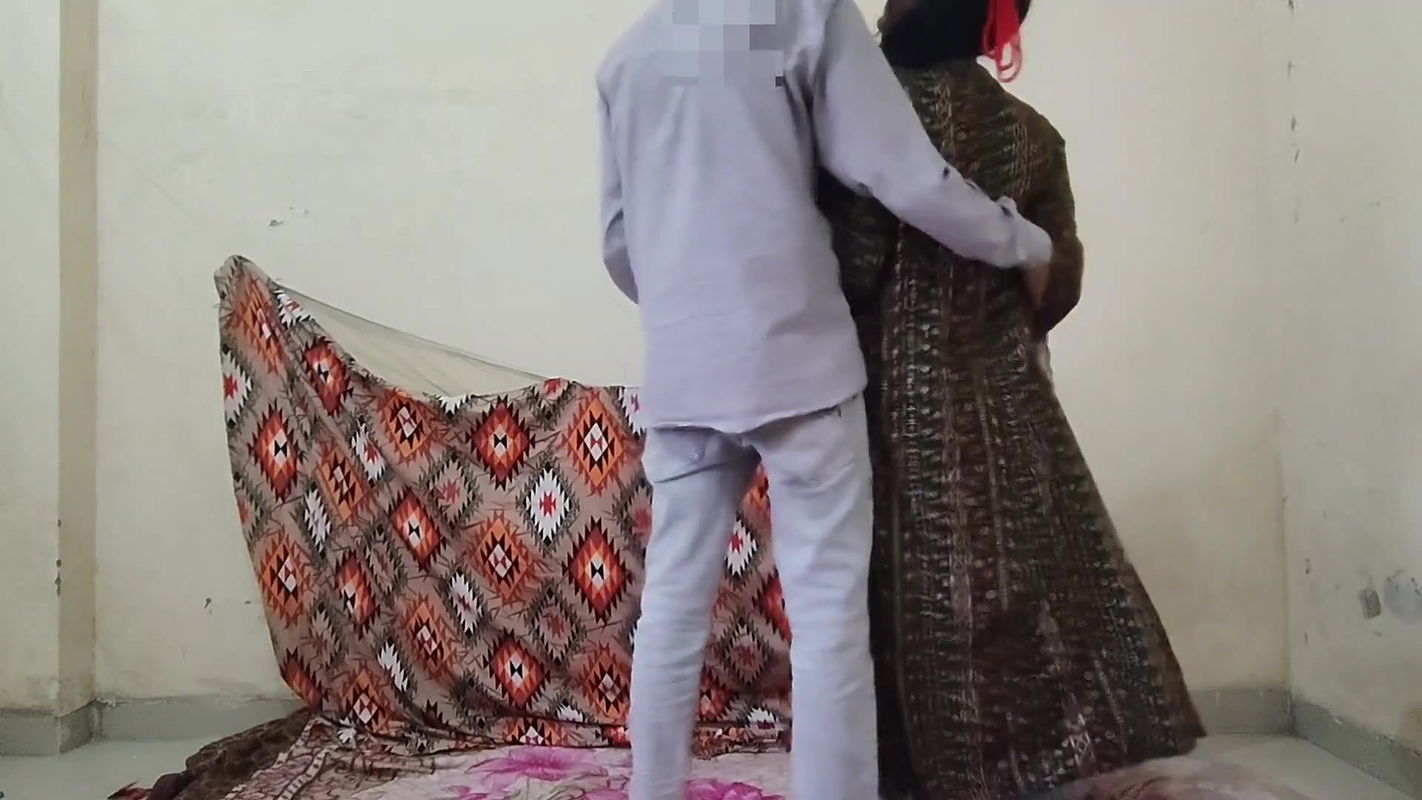 Bhabhi I Left Her Standing and Enjoyed a Lot, I Fucked the Pussy of Hot Bhabhi