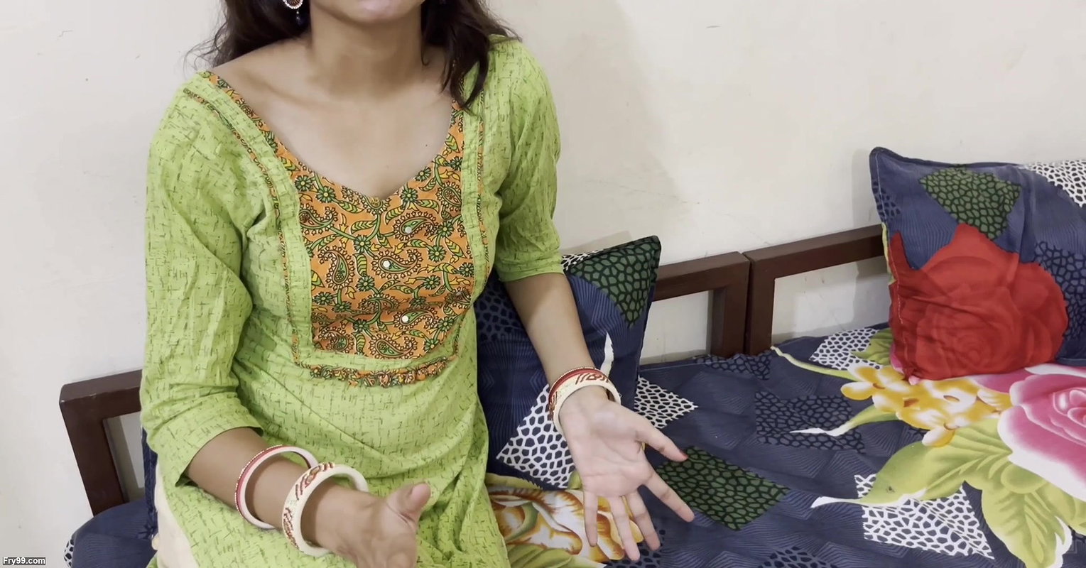 Saarabhabhi First step brother step-sister sex in clear Hindi audio se itna chudi ki chut ka paani nikal gya in Hd