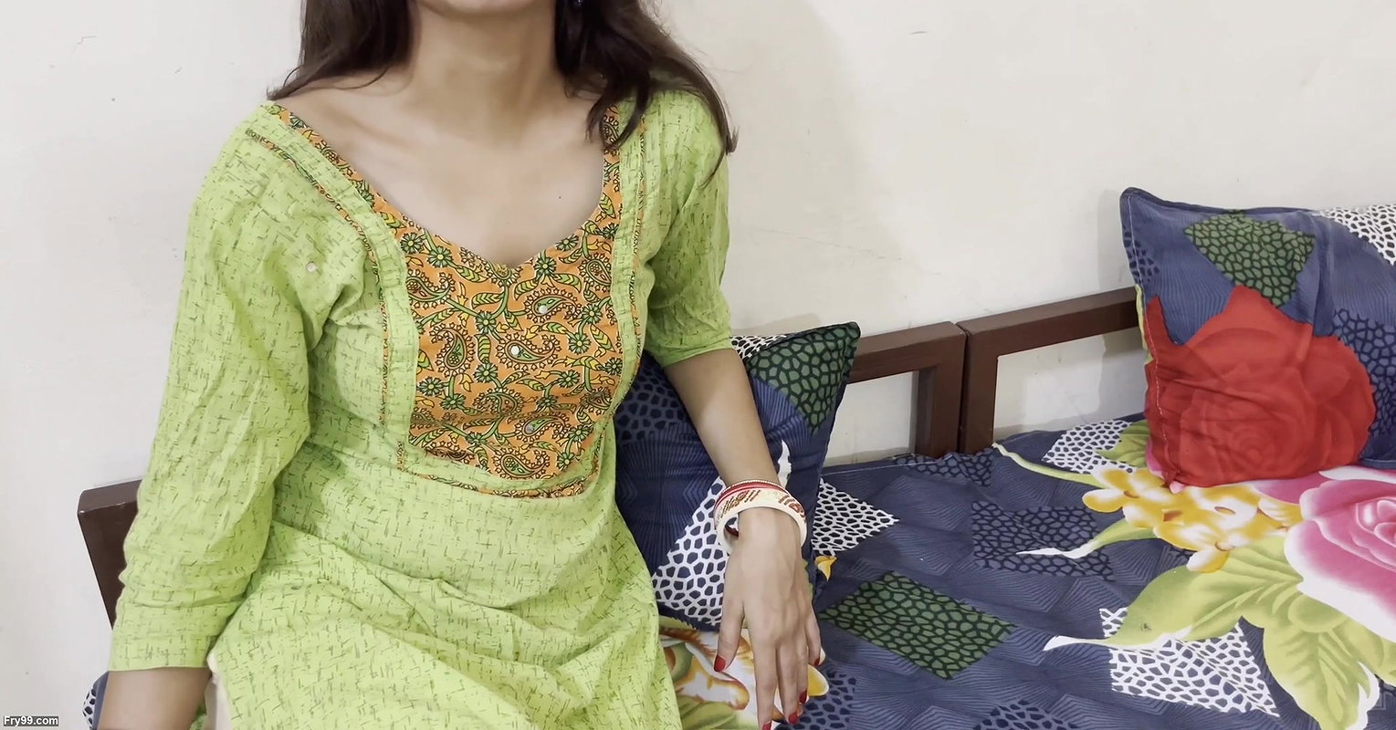 Saarabhabhi First step brother step-sister sex in clear Hindi audio se itna chudi ki chut ka paani nikal gya in Hd