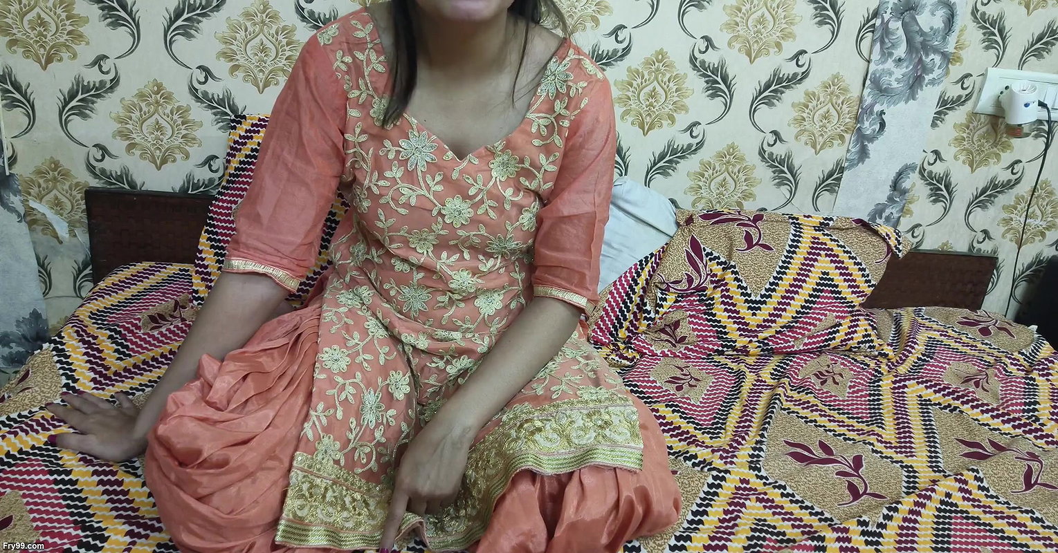 Indian step mom and step son ka najayaz walla pyar bete se chudwa kar aapna yaar bana liya hindi dirty talk saarabhabhi6 hot