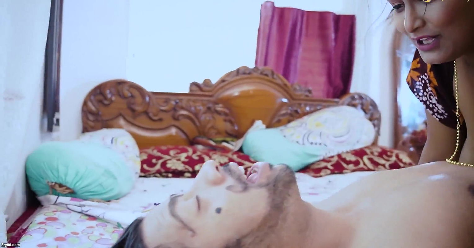 A milkman fucked hard to the stranger woman while she was alone in the home