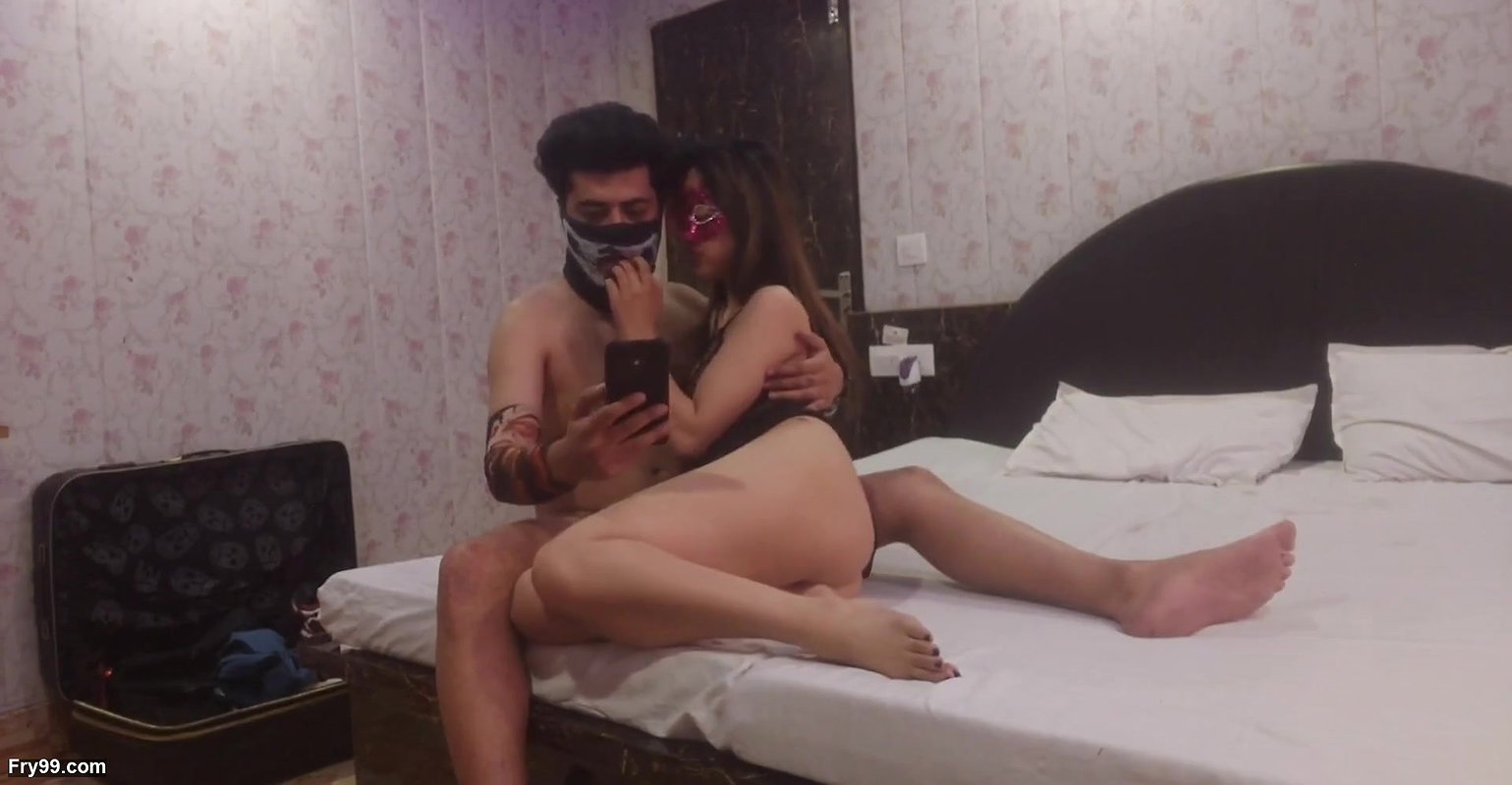 Hot Indian Couple Sex in Hot Lingerie in Hotel
