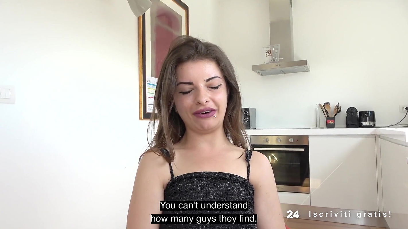 Italian 147 cm midget gets my dick (Italian porn)