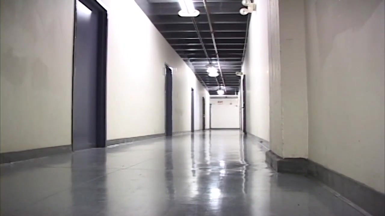 Dyn-a-mite & Kate Frost & Little Romeo Twin Pee Catches Midget