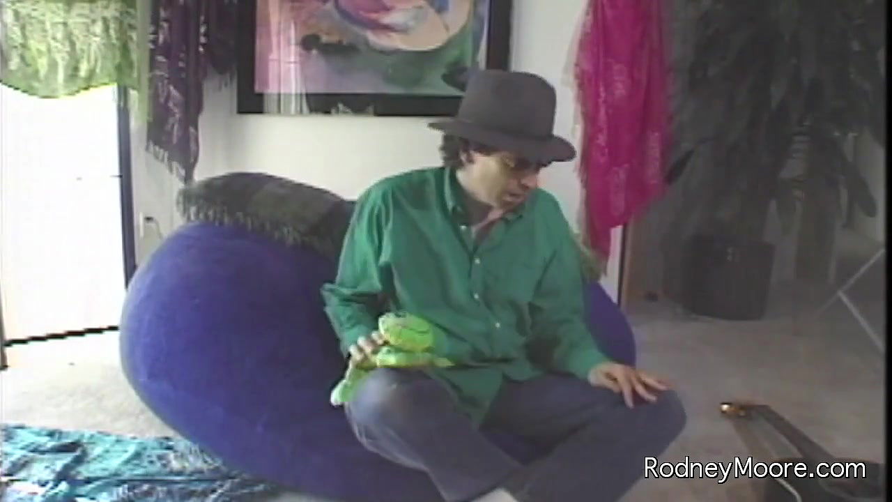 Bridget the Midget Powerz is Rodneys 90s fairy fuck