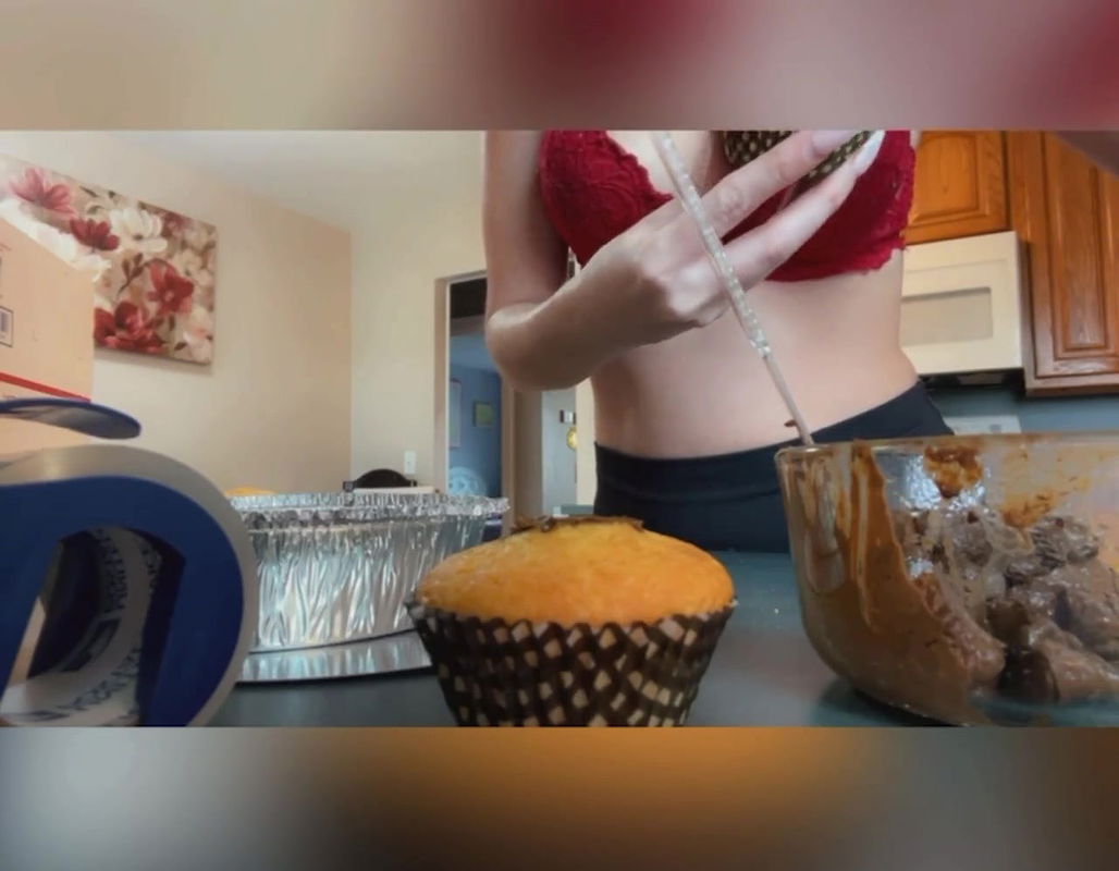 ArabScatGoddess Making The Perfect Muffins