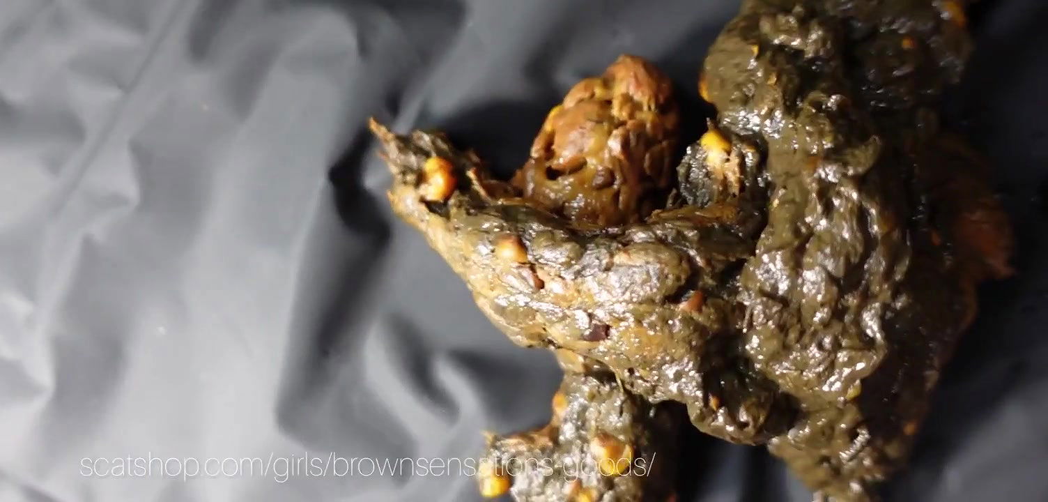 Brownsensations Shitty twerking with dirty anal