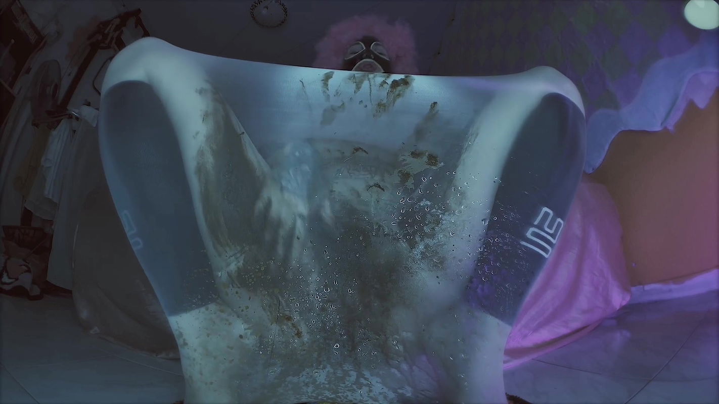 DirtyBetty Nylon scat ghost