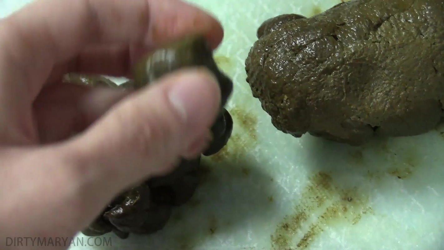 DirtyMaryan Pooping and showing texture of my shit