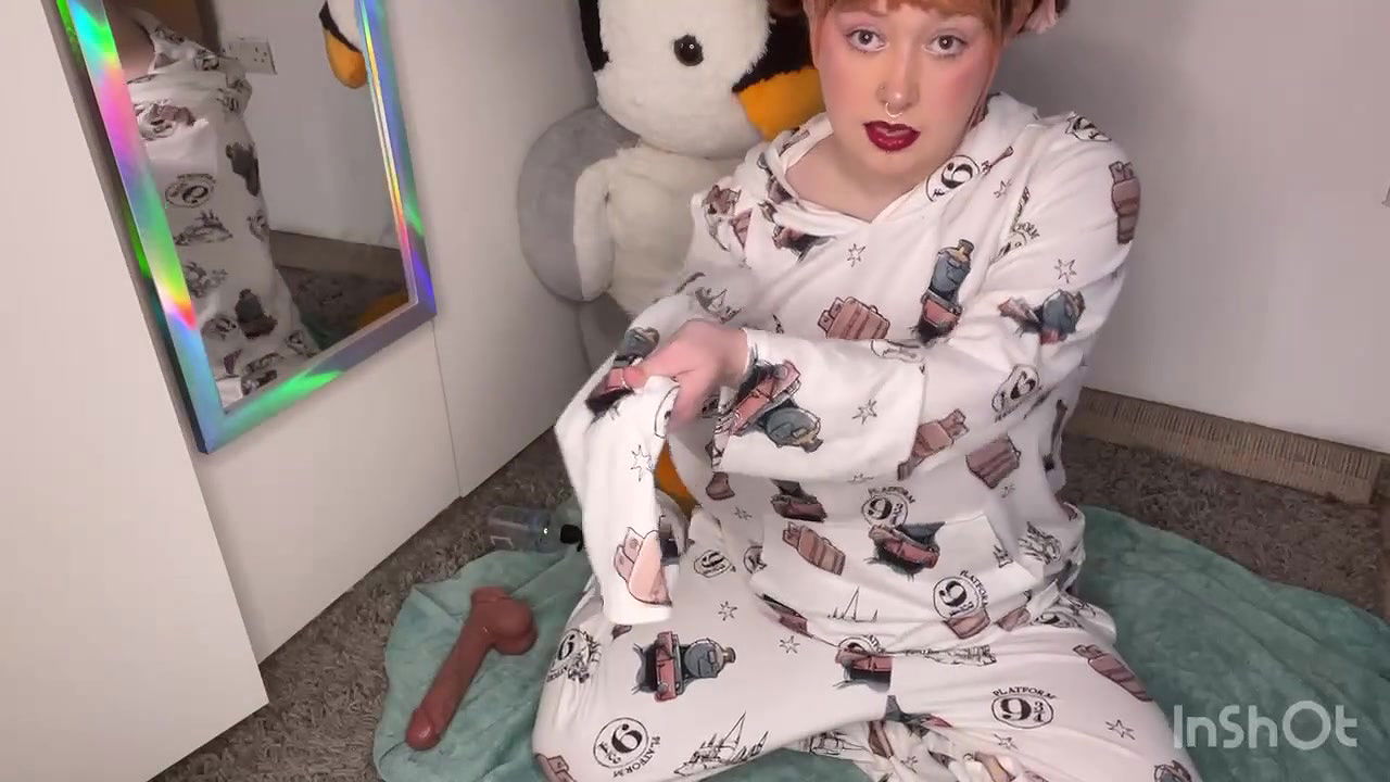 Kinkylilqt Anal Fuck Messy Marshmellow Diaper Enema