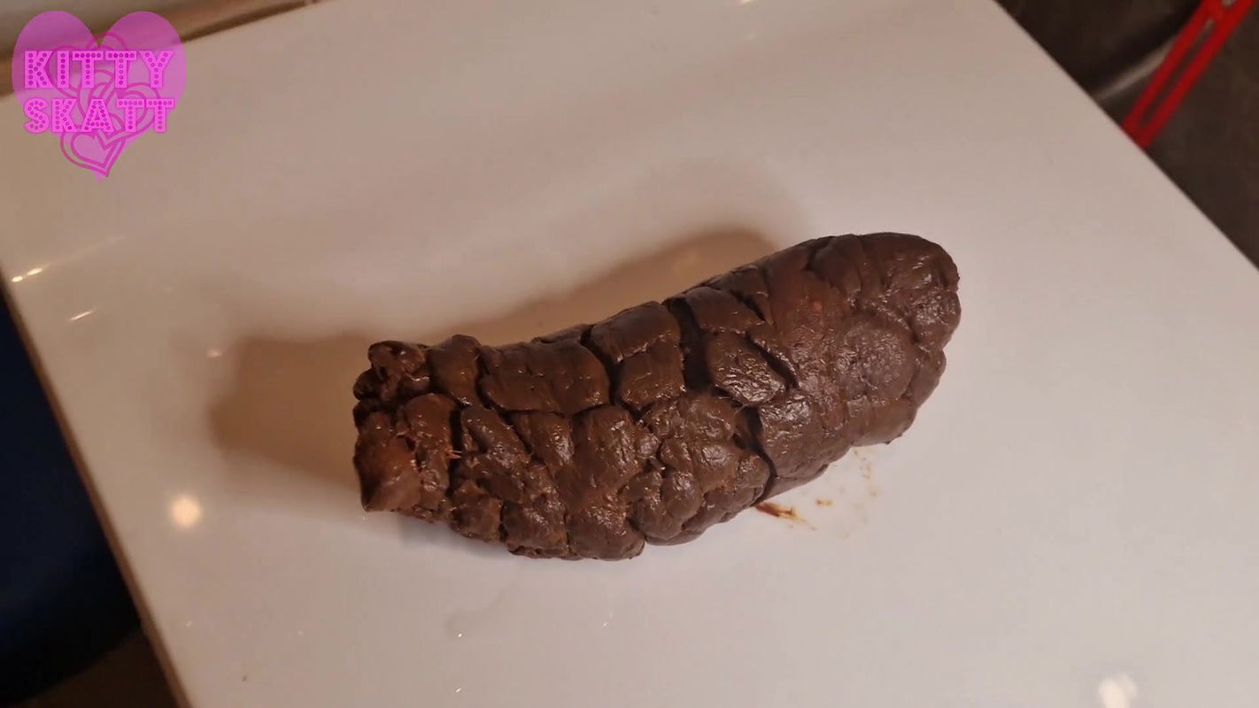 Kitty Skatt Desperate Toilet Lid Release