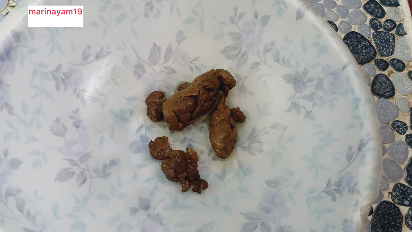 Marinayam19 Left shit again in shower room