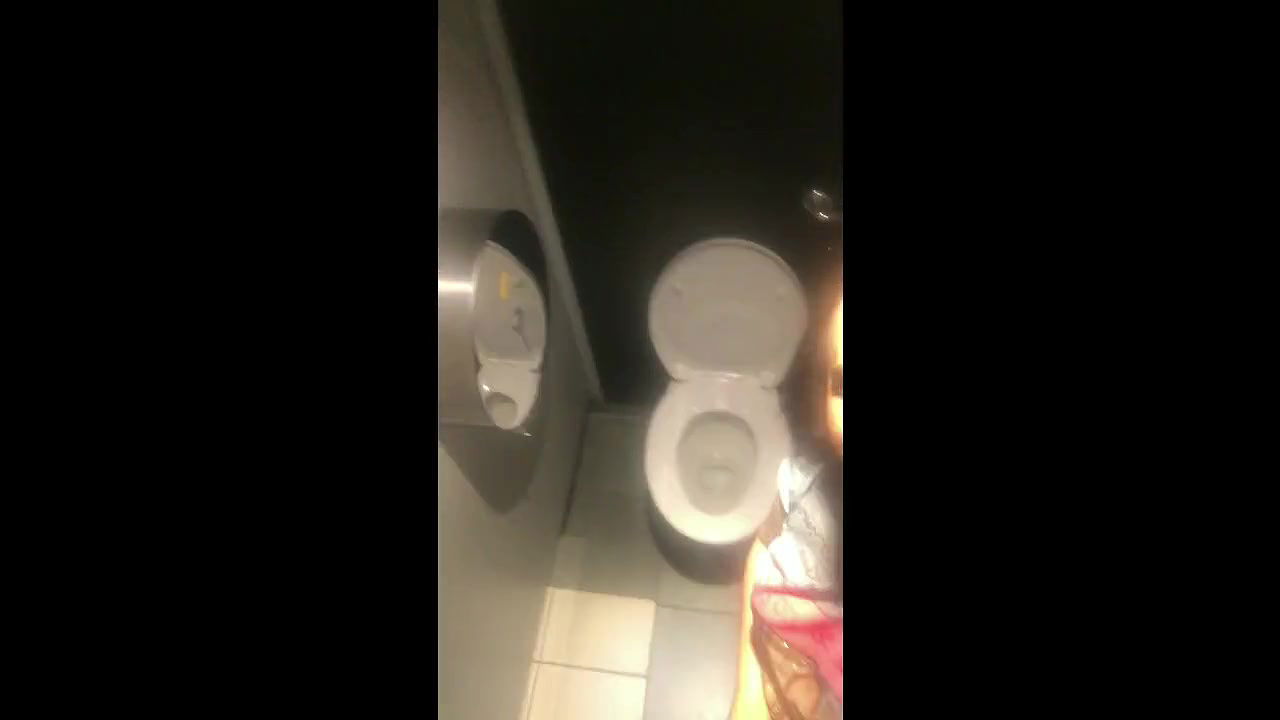 melissaredpassion My Kaviar In The Public Toilet