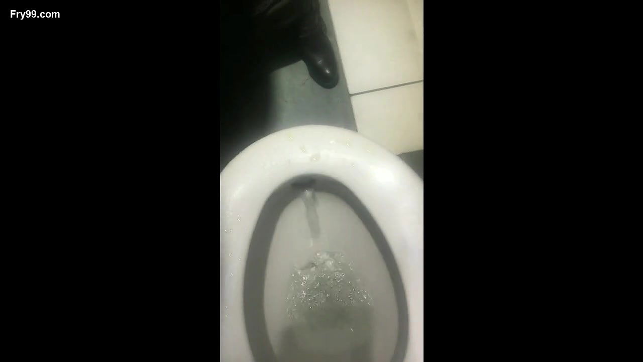 melissaredpassion My Kaviar In The Public Toilet