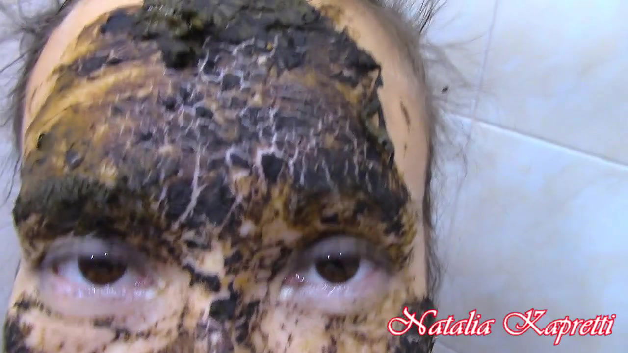 Mistress I like wash my slave girls from shit