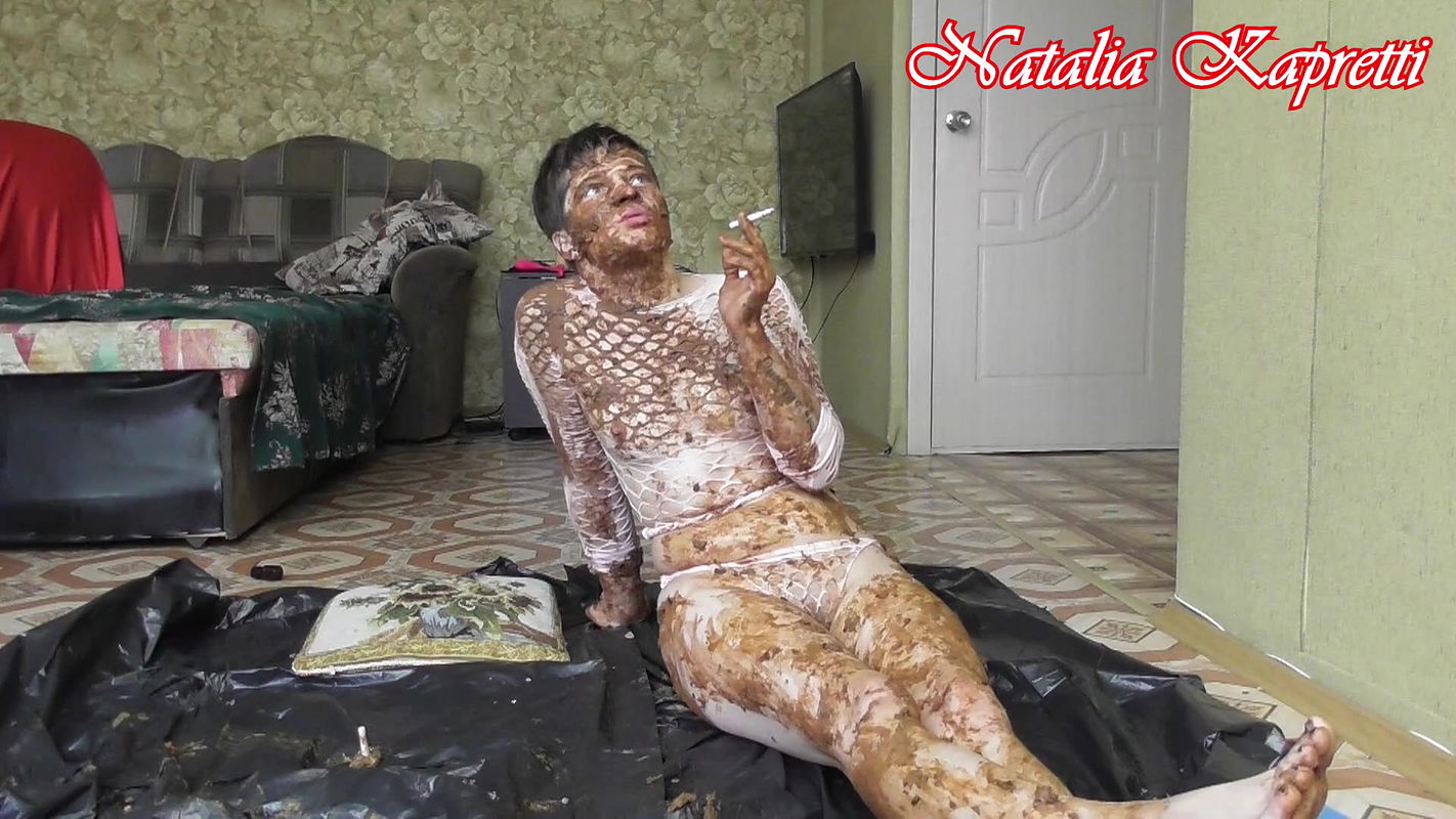 Mistress Kat high smokes and smears in shit