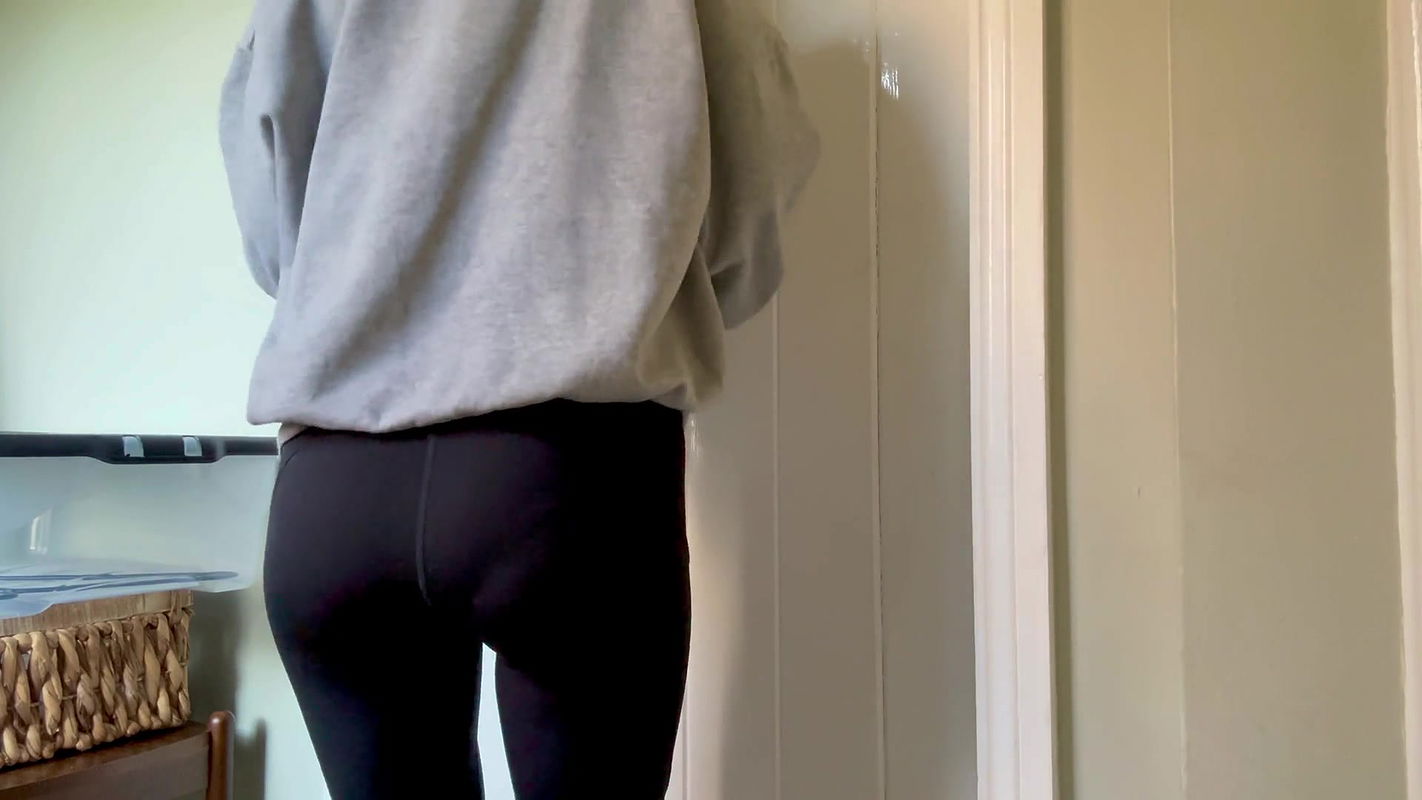 Naughtygirl1993 Locked out of the bathroom