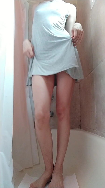 Noel parker HOT twerking in dress and dirty panty pooping