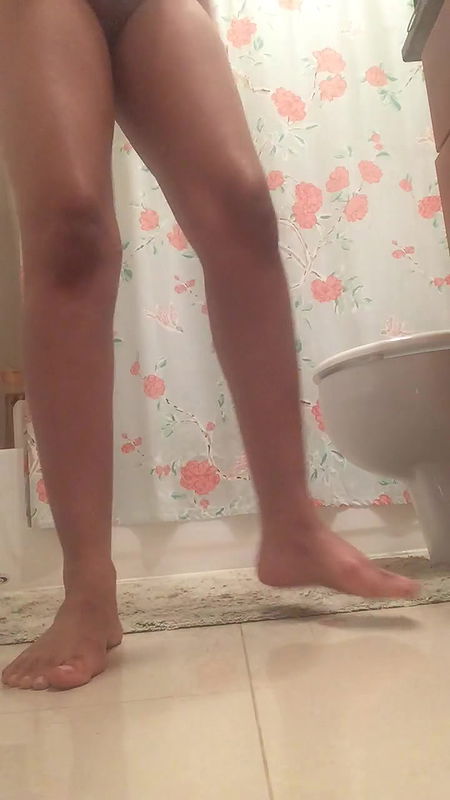 OfficialPoopypwincess shitty bathroom mess