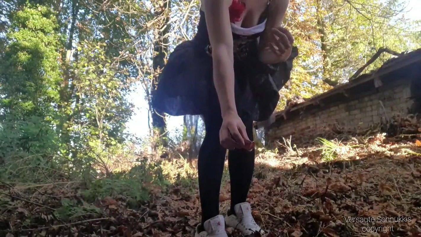 Versauteschnukkis witch piss poop and blood in forest