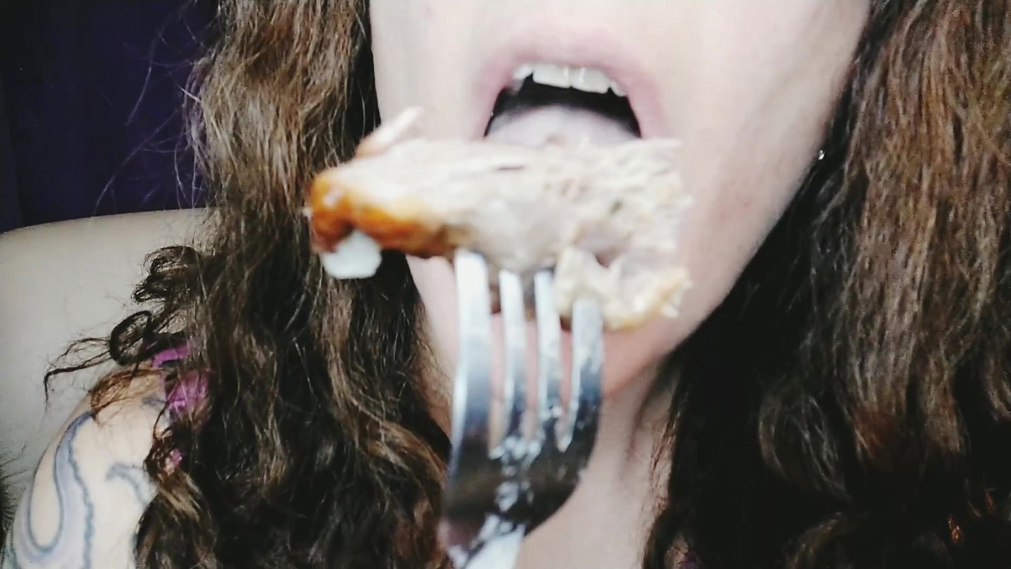 Xiomara Fox Fetish Queen Watche me eat and shit