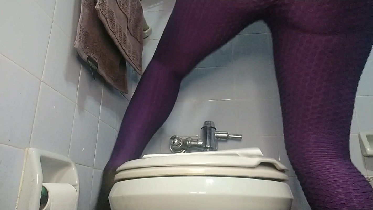 Xiomara Fox Fetish Queen Watche me eat and shit