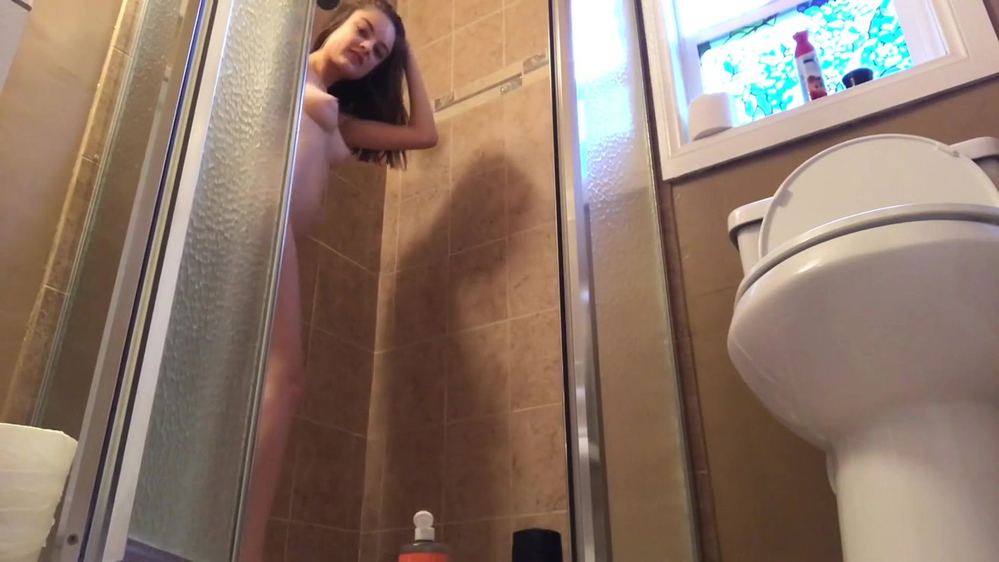 xie fux pee compilation public urinal edition
