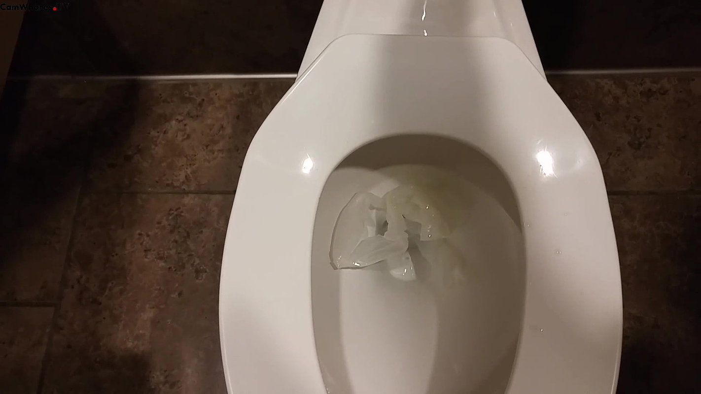 ughty peeing in a casino bathroom fun
