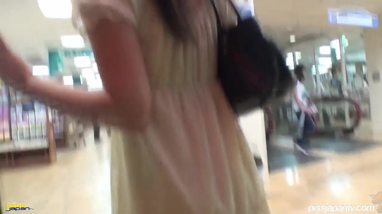 ss Runs Down the Stairs