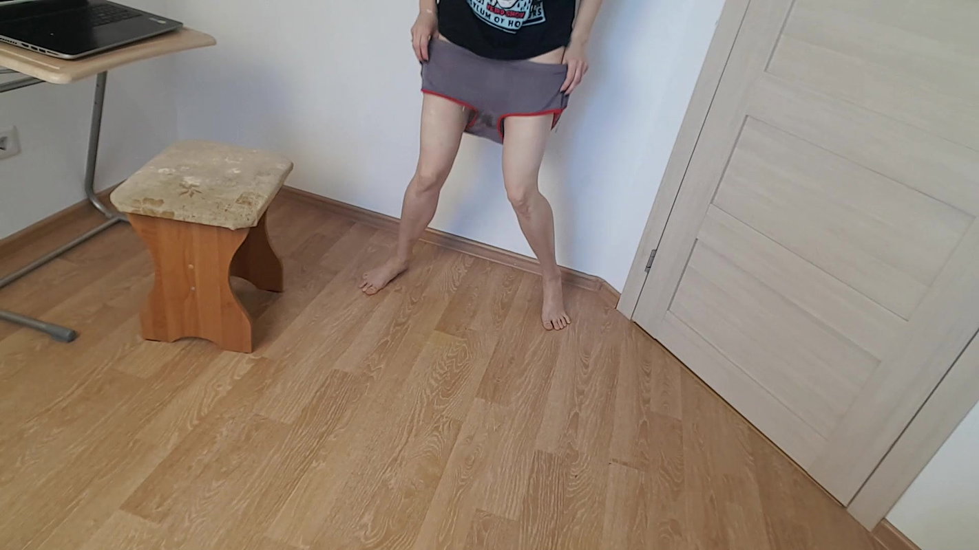 ndra Black p2 pee locked in the room