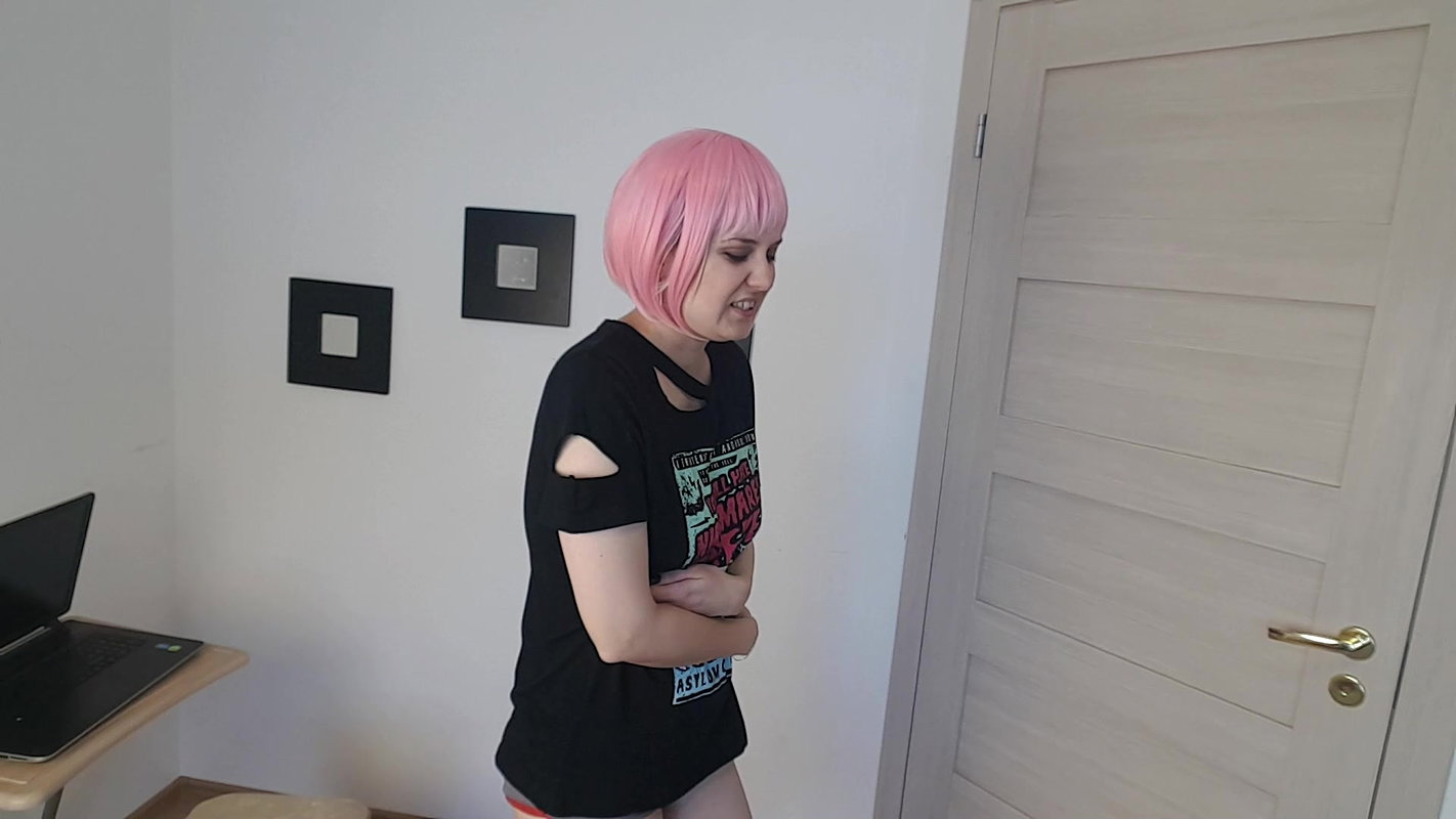 ndra Black p2 pee locked in the room