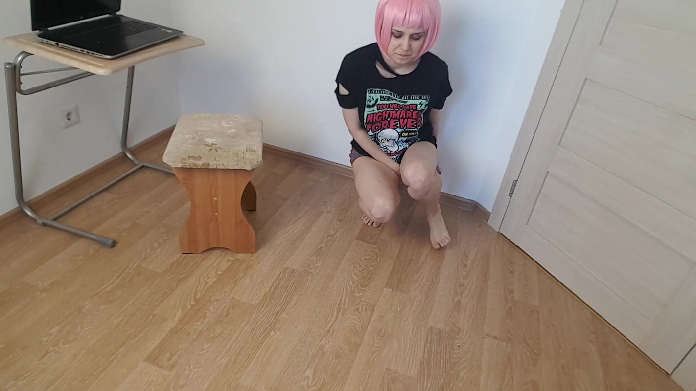 ndra Black p2 pee locked in the room