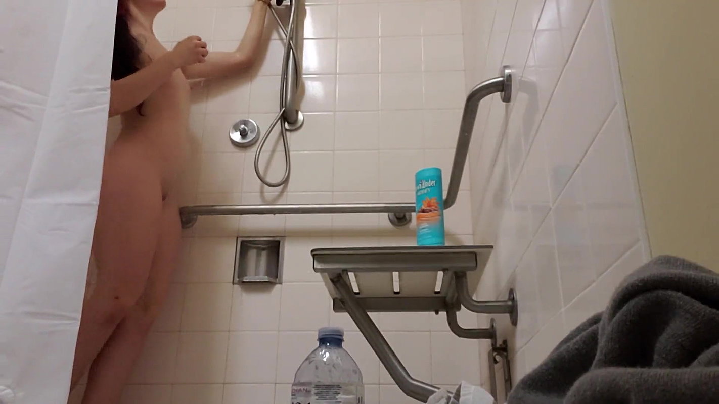 nding Piss And Shower At The Gym