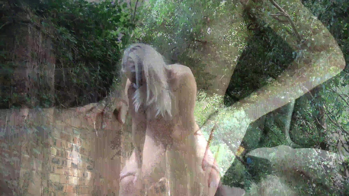 n Outdoors with Aston Wilde