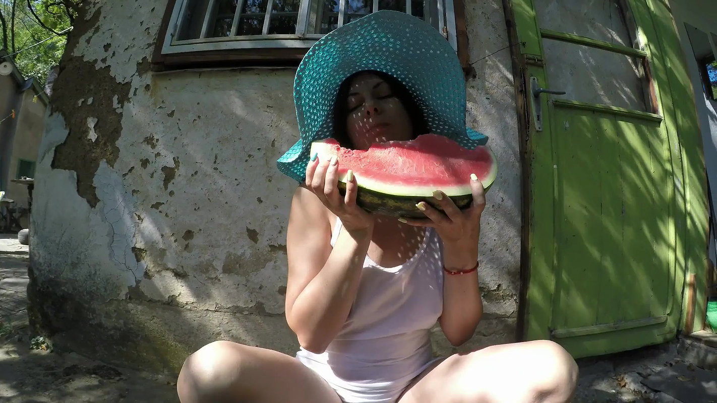 lia jordan Watermelon and Pee