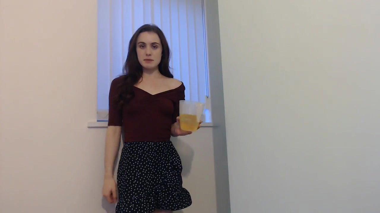 la rae uk pee compilation