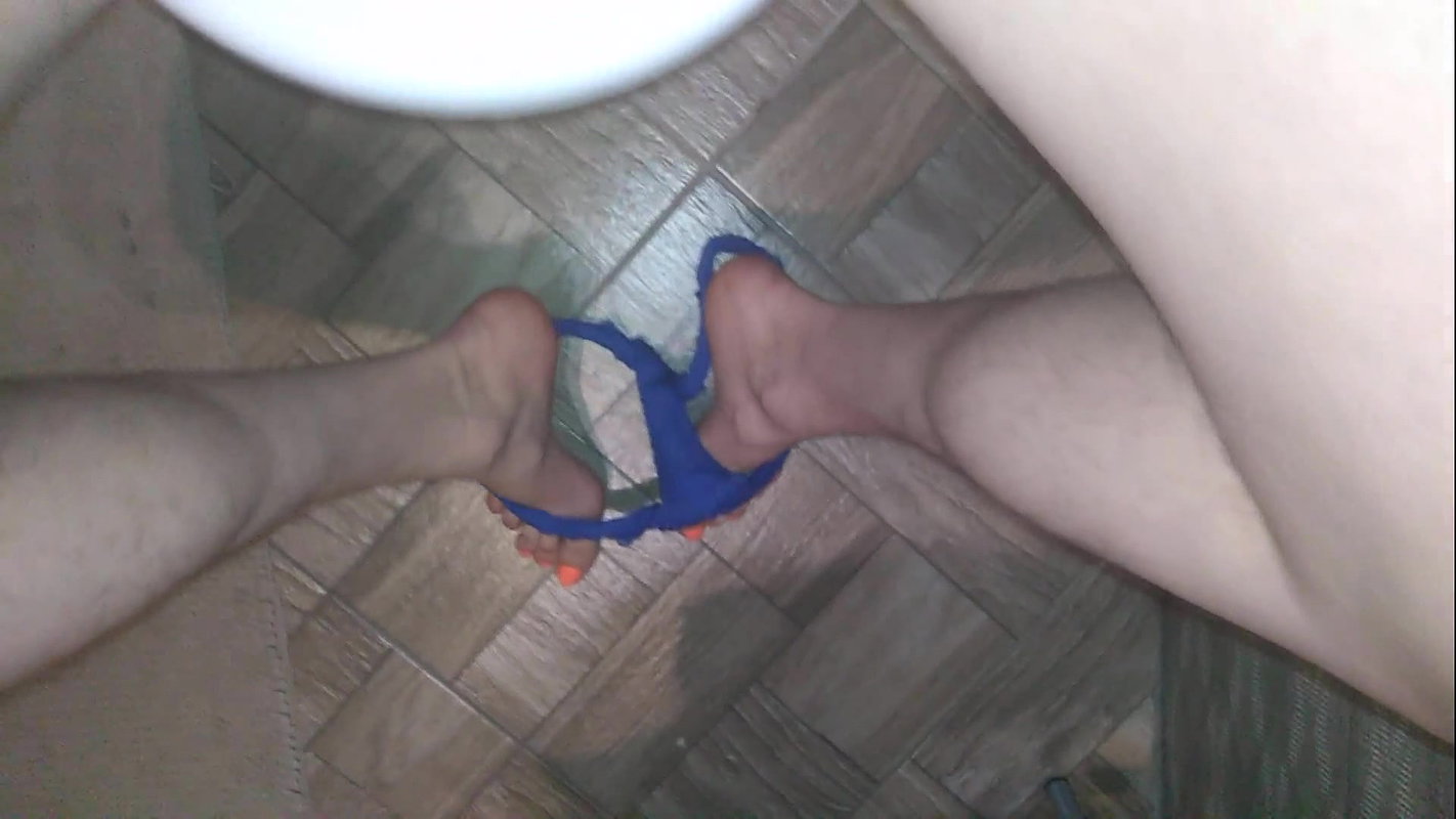 is Mommy Is Not Shy About Peeing in Your Mouth