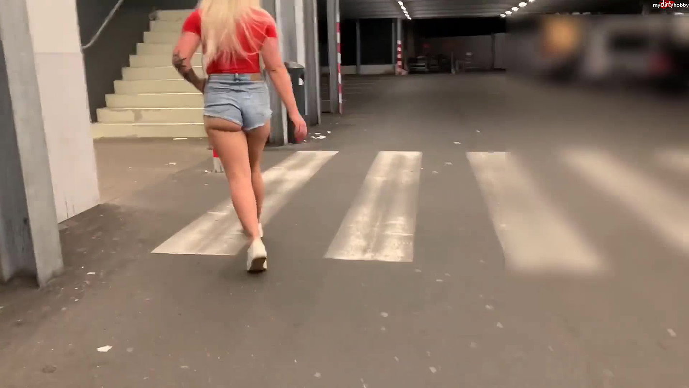fach Ekelhaft in Die Gefriertruhe Gepisst