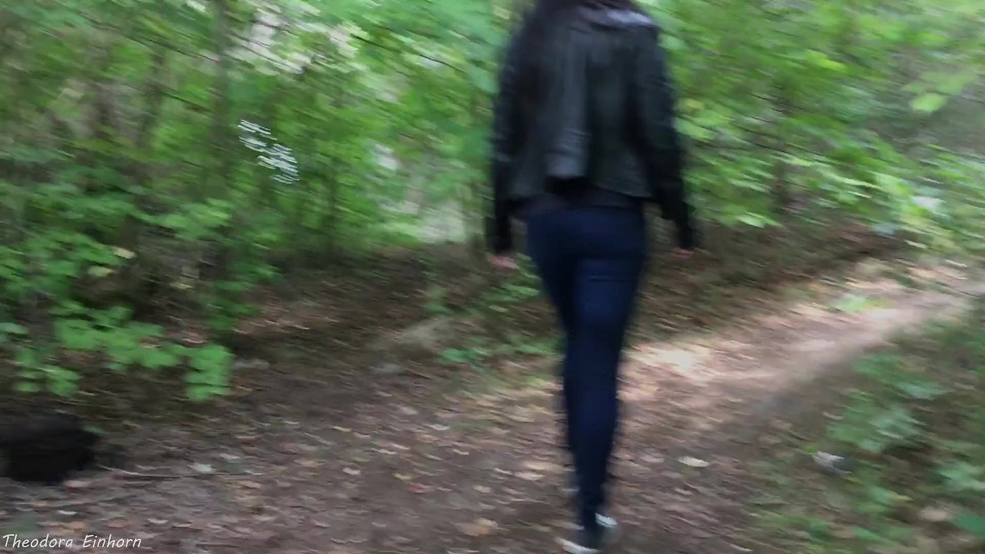 eodora Einhorn German Girl Pissing