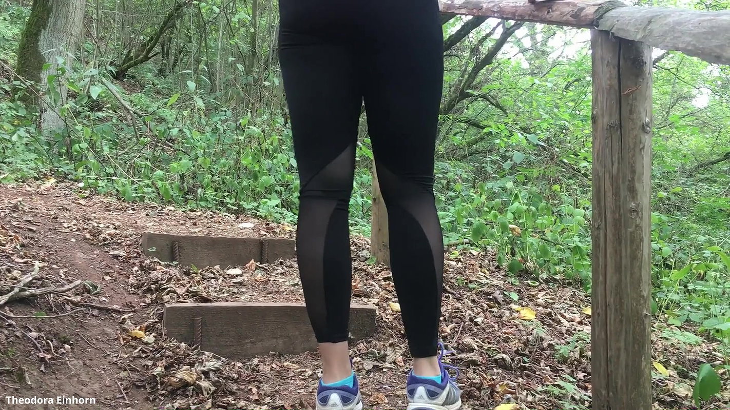 eodora Einhorn German Girl Pissing