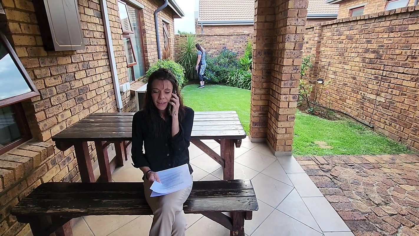 85Surprise s facial for skinny on the phone busy with a interview hair pulling pussy lick