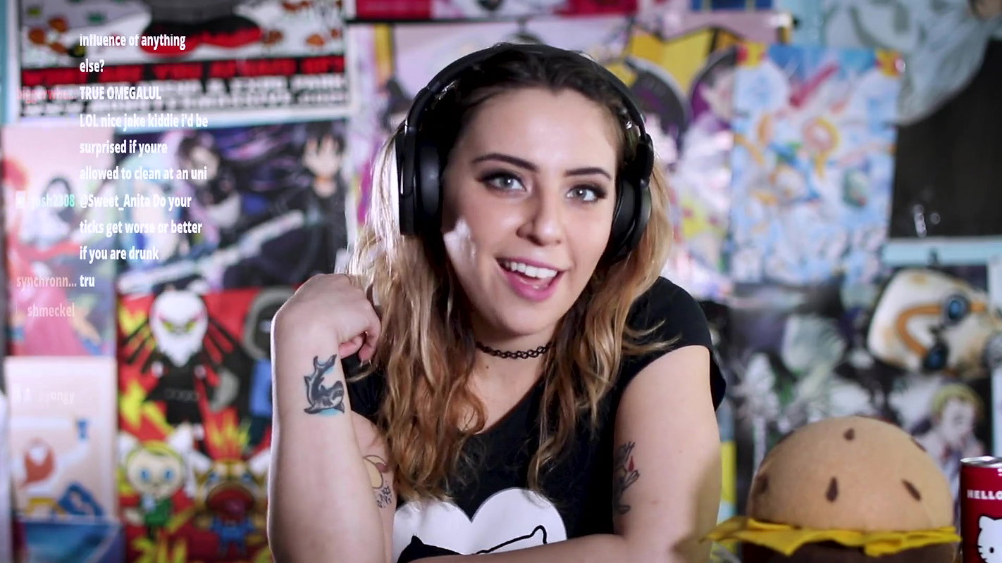 80Lumlumxx Twitch Girl Dared To Sip Her Own Pee