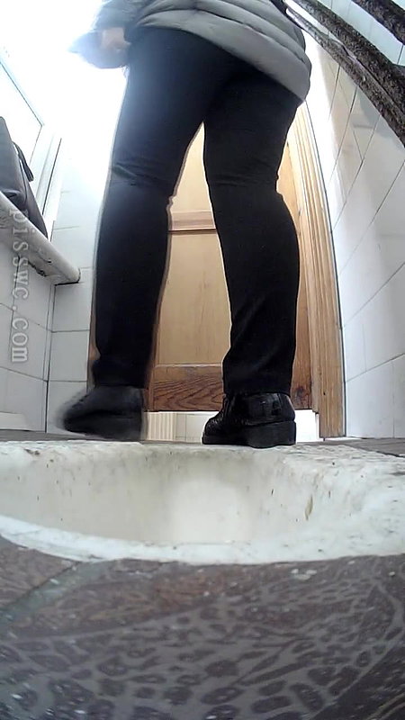 72swc 198pissing