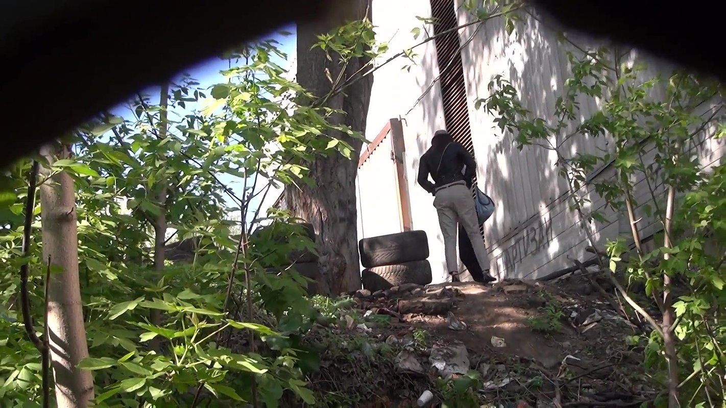 71Girls pee wh3pissing