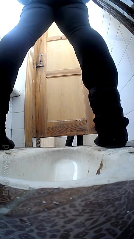 67swc 201pissing