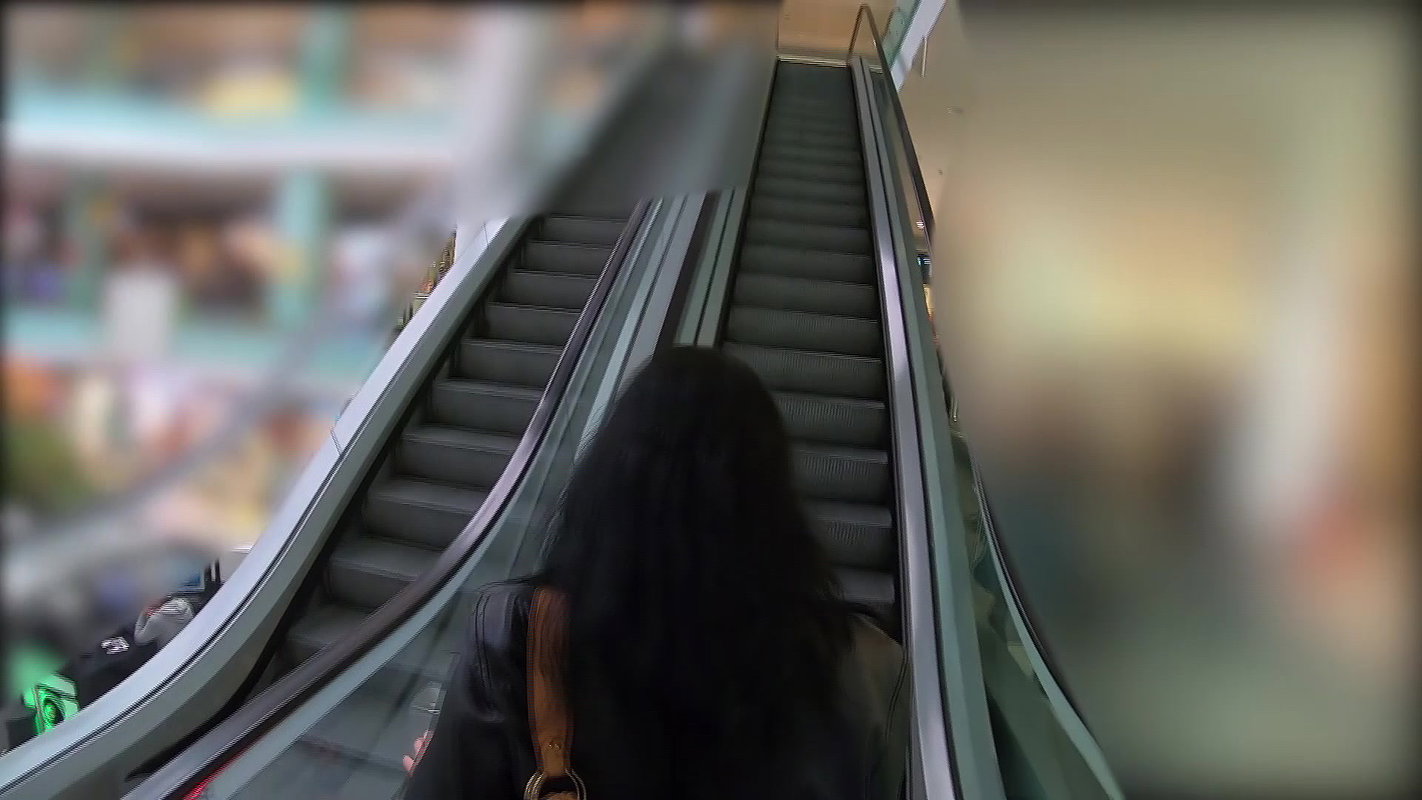 61Alexandra wett Public s in the middle of the shopping