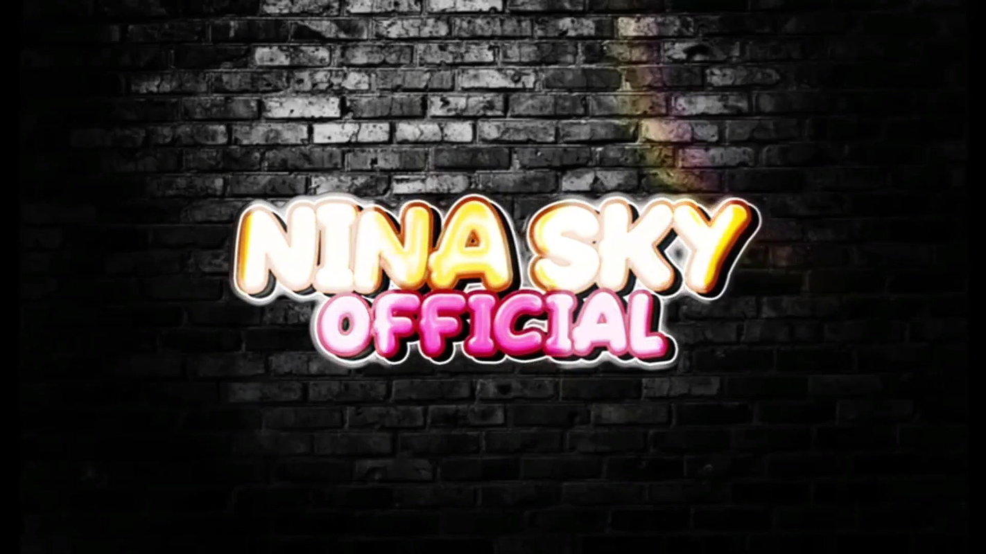 54NinaSkyOfficial Rote Flora Public Piss