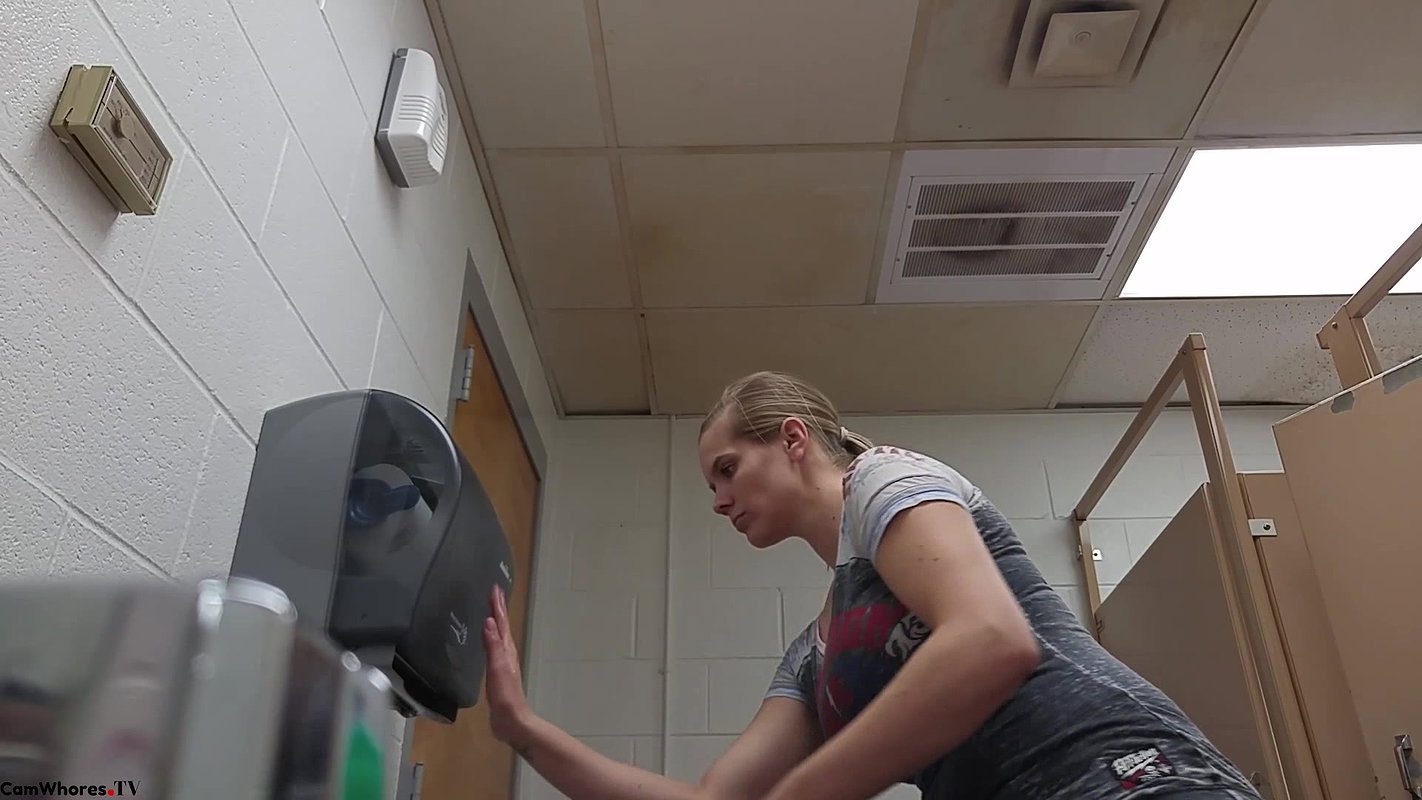 47Candiecane Public Toilet Pee At A Company Meeting