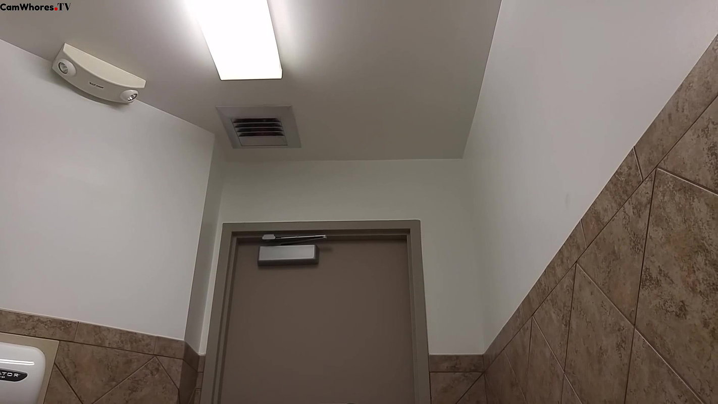 44Candiecane Gas Station Trash Can Piss